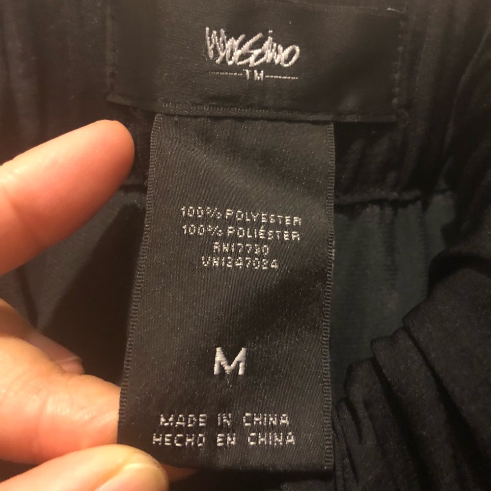 Black Skirt w/ Under the Knee Side Slits - Picture 4 of 4